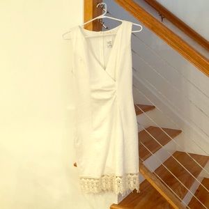BEAUTIFUL WHITE CROCHET BOTTOM WRAP DRESS